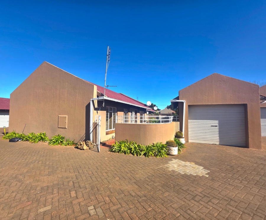 2 Bedroom Property for Sale in Uitsig Free State